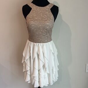 Xtraordinary Lace Bodice Chiffon Tiered Dress Ivory Taupe Size 7 Dance Formal